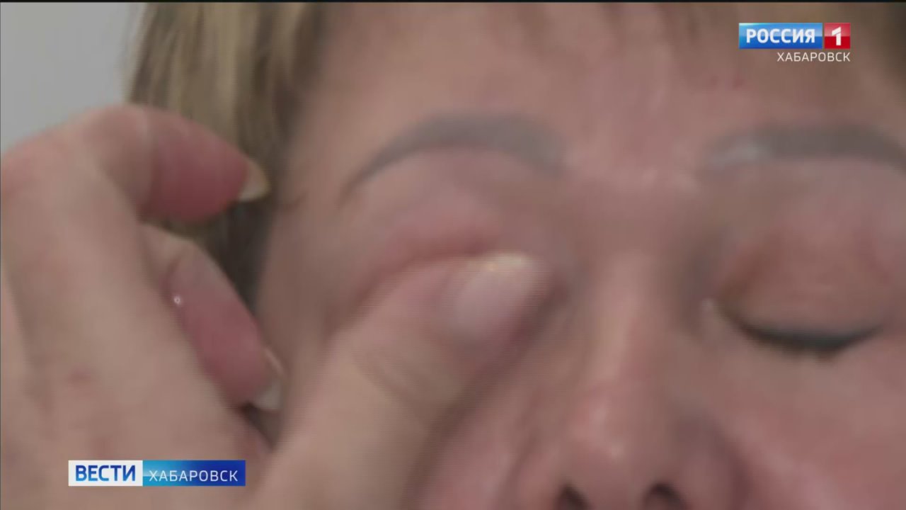 «Этот проект очень много значит для нас»: художники Хабаровска нарисовали портреты матерей Героев