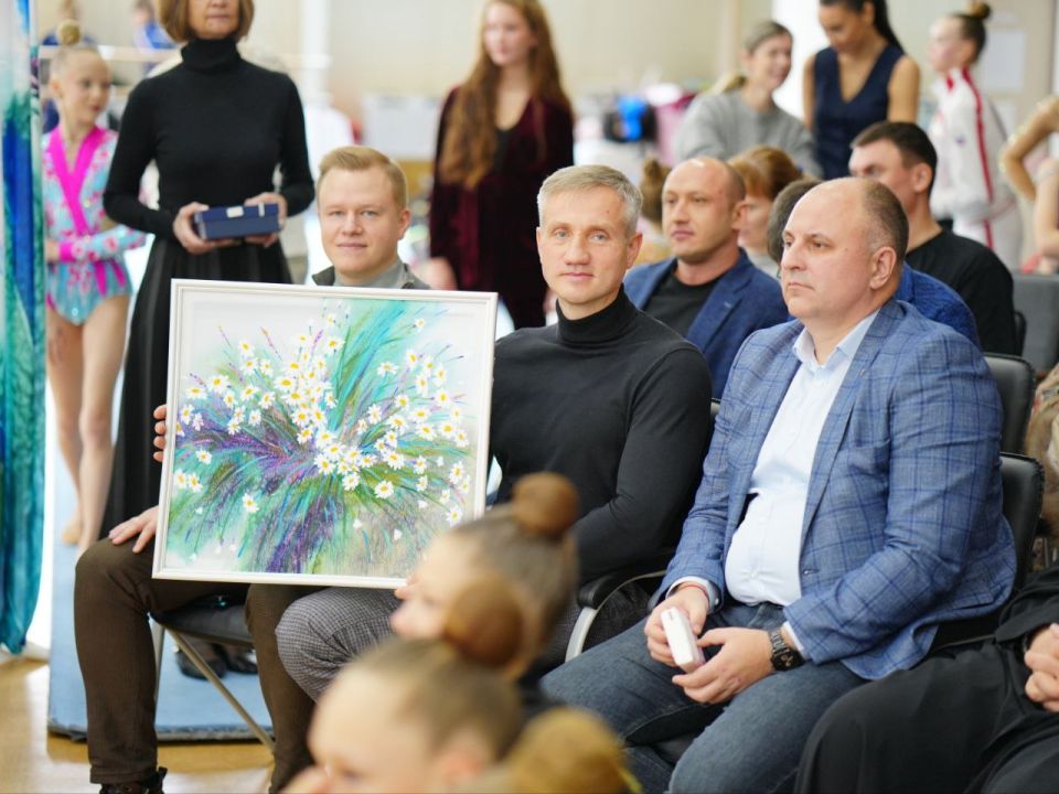 Спортивная школа «Олимпия» провела благотворительный концерт-аукцион «СВОих не бросаем»