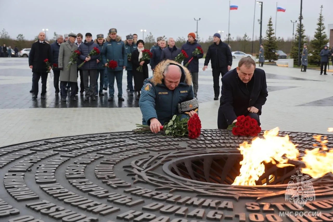 Глава МЧС России Александр Куренков завершил рабочую поездку в Ленинградской области Глава МЧС России Александр Куренков завершил рабочую поездку в Ленинградской области