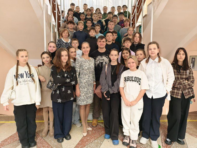 Ветеран СВО Илья Бурченков рассказал детям об искусстве, отваге и силе духа