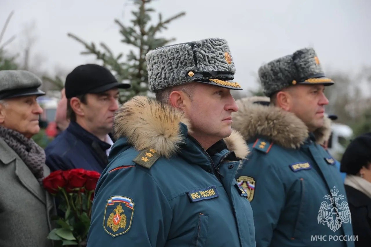 Глава МЧС России Александр Куренков завершил рабочую поездку в Ленинградской области Глава МЧС России Александр Куренков завершил рабочую поездку в Ленинградской области