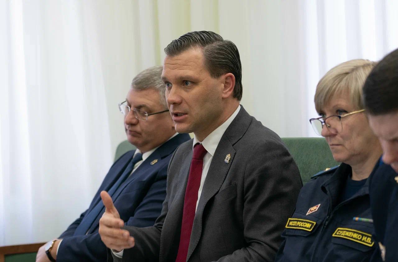 Сегодня под председательством прокурора Хабаровского края Виталия Степанова состоялось заседание координационного совещания руководителей правоохранительных органов региона Сегодня под председательством прокурора Хабаровского края Виталия Степанова состоялось заседание координационного совещания руководителей правоохранительных органов региона