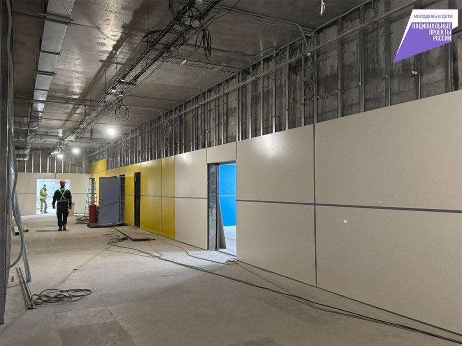 В Вяземском продолжается строительство нового здания к школе №1