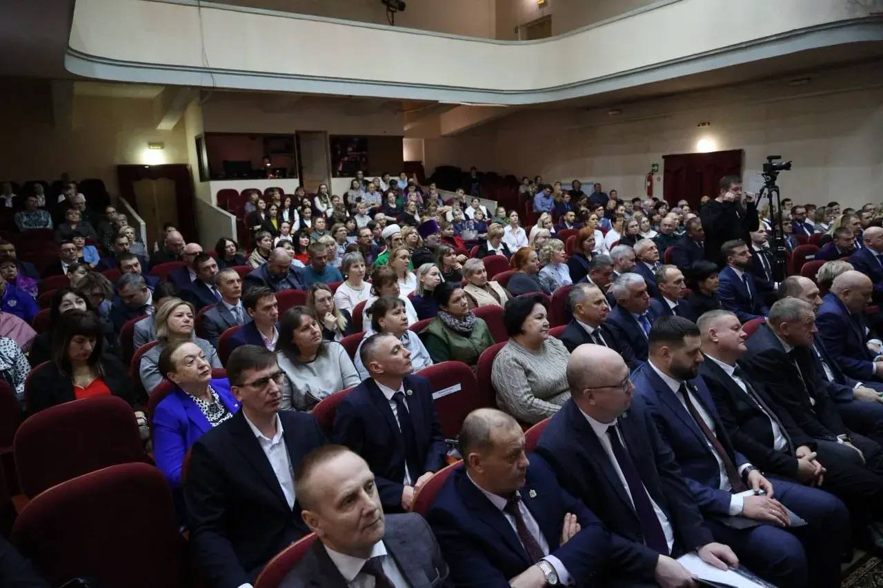 Состоялось выездное расширенное заседание Правительства Хабаровского края в городе Бикине Состоялось выездное расширенное заседание Правительства Хабаровского края в городе Бикине