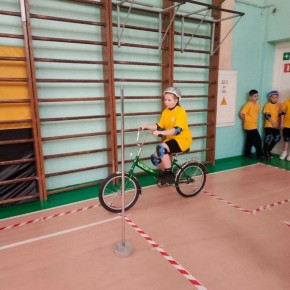 Юные инспекторы движения Амурска поборолись за право представлять район на краевом этапе «Безопасного колеса»