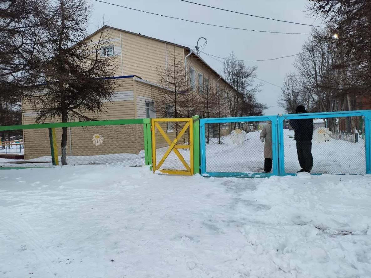 Детсад в Охотске после двухдневного перерыва возобновил работу