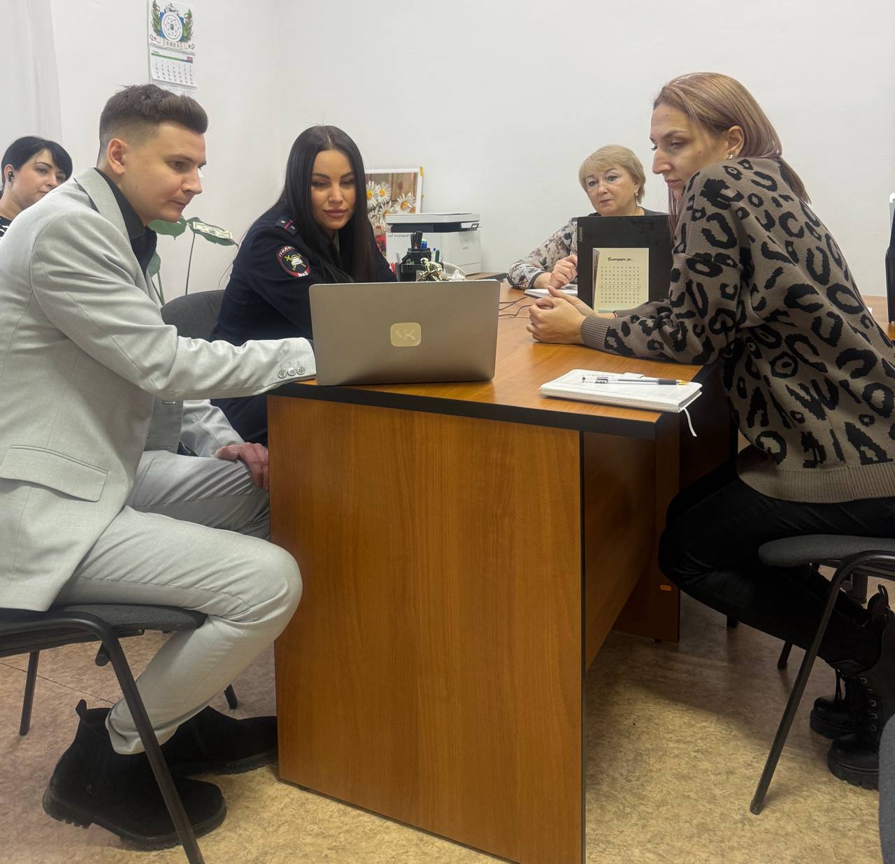 В Центре профилактики детского дорожно-транспортного травматизма прошла рабочая встреча с представителем образовательной онлайн платформы Учи.ру - руководителем группы по работе с органами государственной власти...