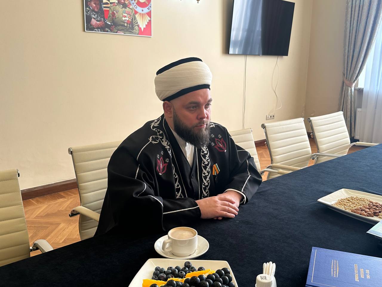 Заместитель руководителя Казначейства России Александр Михайлик в ходе рабочего визита в г. Хабаровск принял участие в Гражданском форуме Хабаровского края «Главное – люди» Заместитель руководителя Казначейства России Александр Михайлик в ходе рабочего визита в г. Хабаровск принял участие в Гражданском форуме Хабаровского края «Главное – люди»