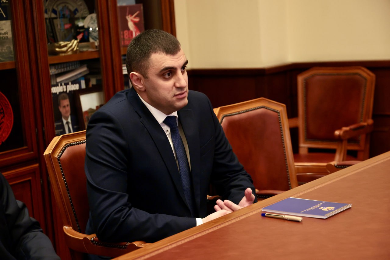 Алексей Чекунков встретился с Героем России Олегом Джафаровым Алексей Чекунков встретился с Героем России Олегом Джафаровым