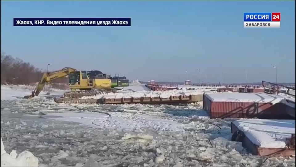 Понтонную переправу через Уссури начали возводить с китайской стороны