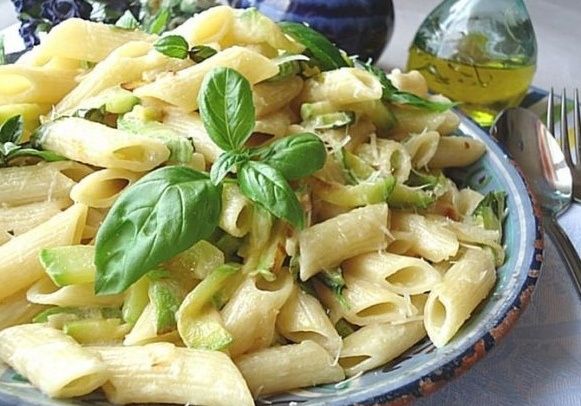 Сочные макароны с кабачками: быстрый и вкусный рецепт для всей семьи