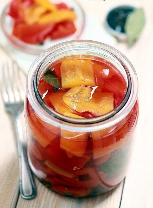 Почему крышки банок вздуваются: три главные ошибки в консервировании