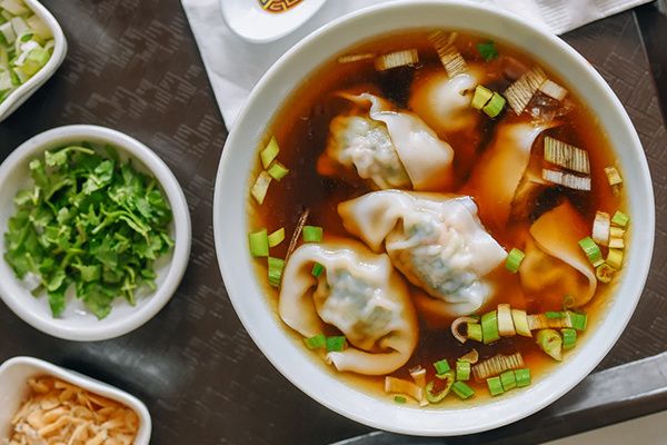 Ленивый суп с вонтонами: как быстро утолить голод и насладиться вкусом