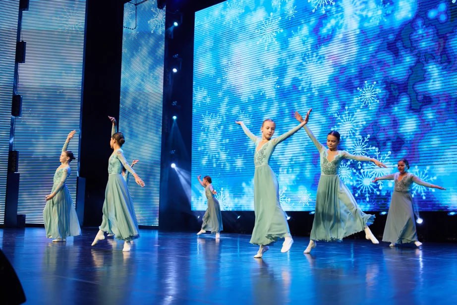 Сотрудники поликлиники Железнодорожного района удостоены краевых наград Сотрудники поликлиники Железнодорожного района удостоены краевых наград