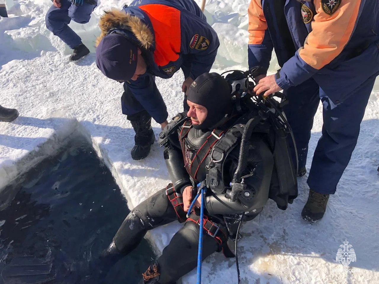 Два спасателя из Хабаровского края вошли в тройку лучших водолазов МЧС России на Дальнем Востоке Два спасателя из Хабаровского края вошли в тройку лучших водолазов МЧС России на Дальнем Востоке