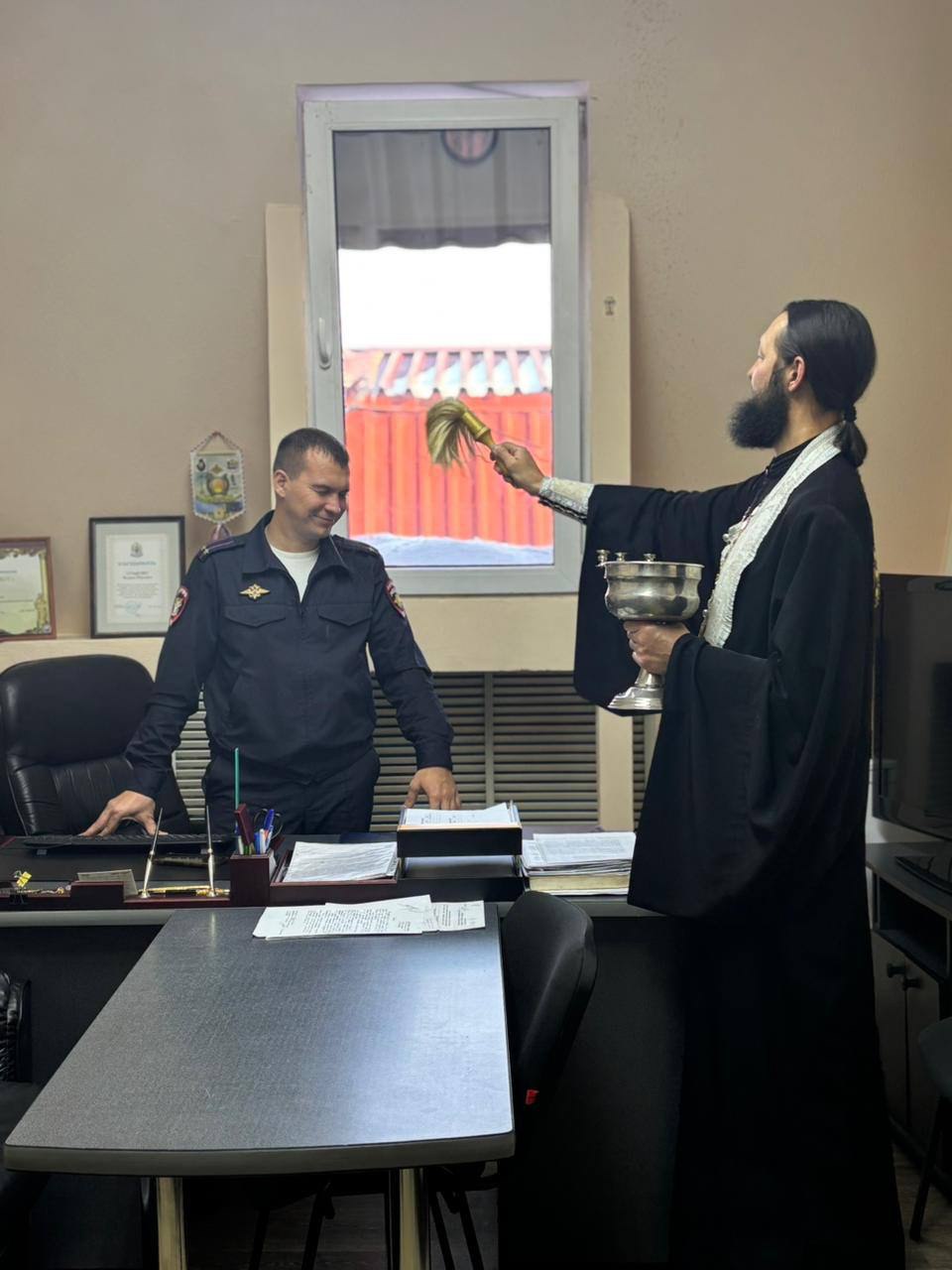 В Хабаровской транспортной полиции прошла лекция об основах православия В Хабаровской транспортной полиции прошла лекция об основах православия