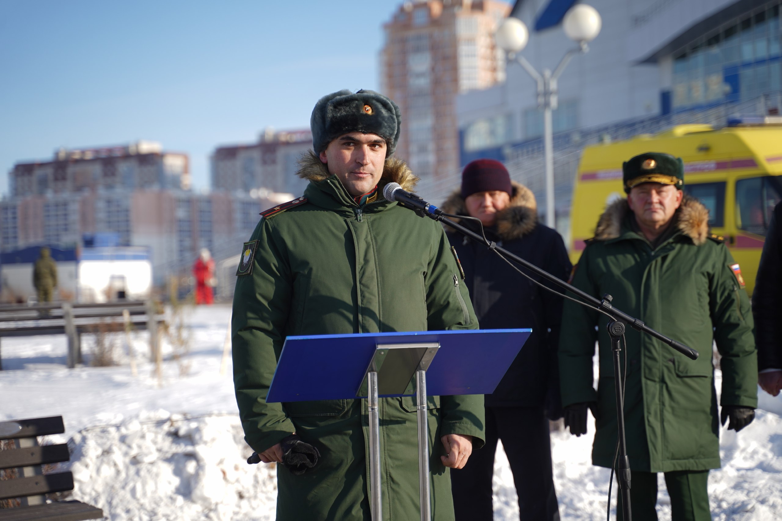 В День героев Отечества в Хабаровске звучал не просто полуденный выстрел — звучал голос подвига В День героев Отечества в Хабаровске звучал не просто полуденный выстрел — звучал голос подвига