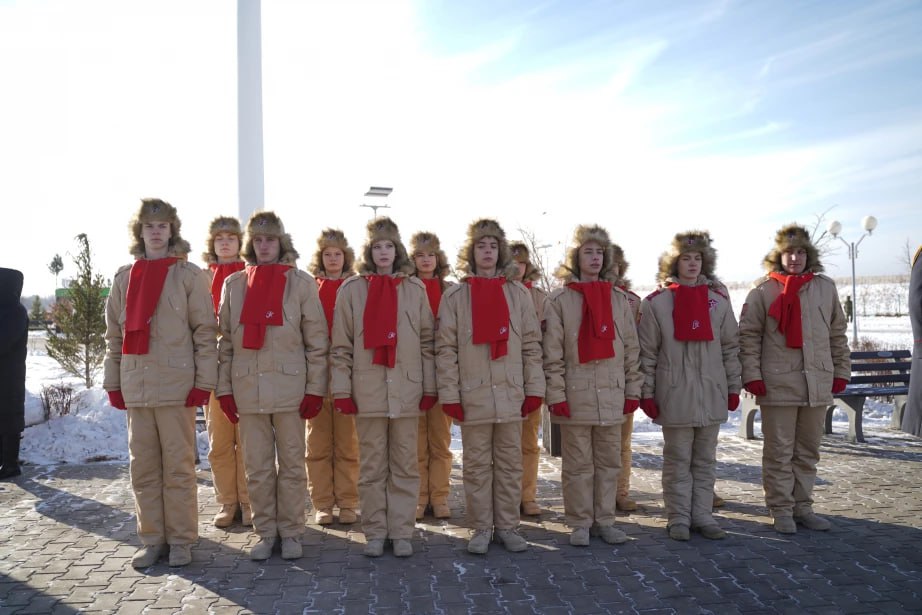 В Хабаровске прошли торжественные мероприятия ко Дню Героев Отечества В Хабаровске прошли торжественные мероприятия ко Дню Героев Отечества