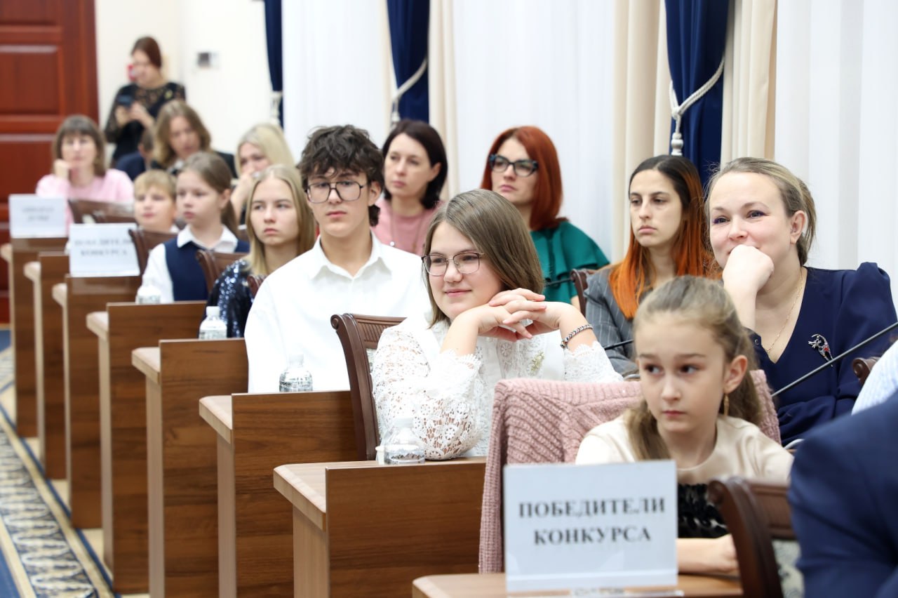 В Думе состоялись Парламентские встречи в рамках Рождественских образовательных чтений В Думе состоялись Парламентские встречи в рамках Рождественских образовательных чтений