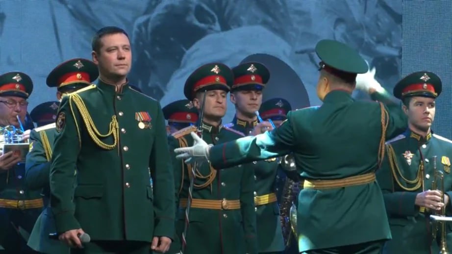 В Хабаровске прошли торжественные мероприятия ко Дню Героев Отечества В Хабаровске прошли торжественные мероприятия ко Дню Героев Отечества