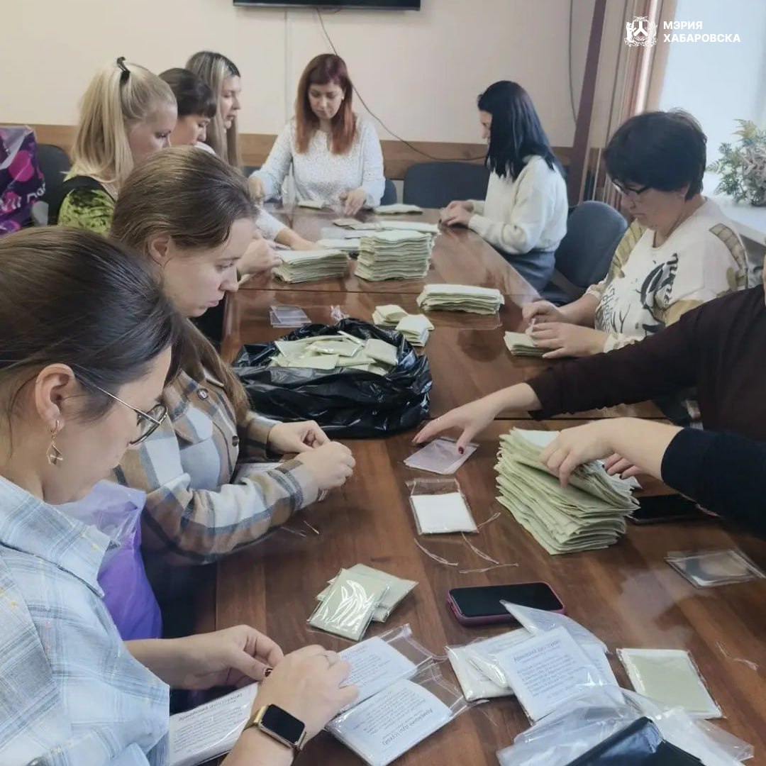 Специалисты комитета по управлению Индустриальным районом изготовили и передали девятую тысячу «сухого армейского душа» для отправки на фронт Специалисты комитета по управлению Индустриальным районом изготовили и передали девятую тысячу «сухого армейского душа» для отправки на фронт