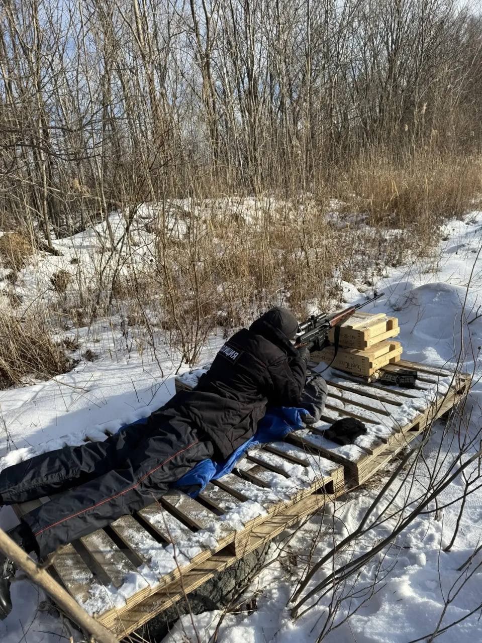 В Хабаровске транспортные полицейские отработали навыки владения огнестрельным оружием В Хабаровске транспортные полицейские отработали навыки владения огнестрельным оружием
