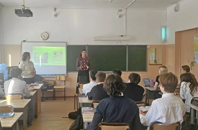 Школьники Центрального района города Хабаровска познакомились с главным законом страны Школьники Центрального района города Хабаровска познакомились с главным законом страны