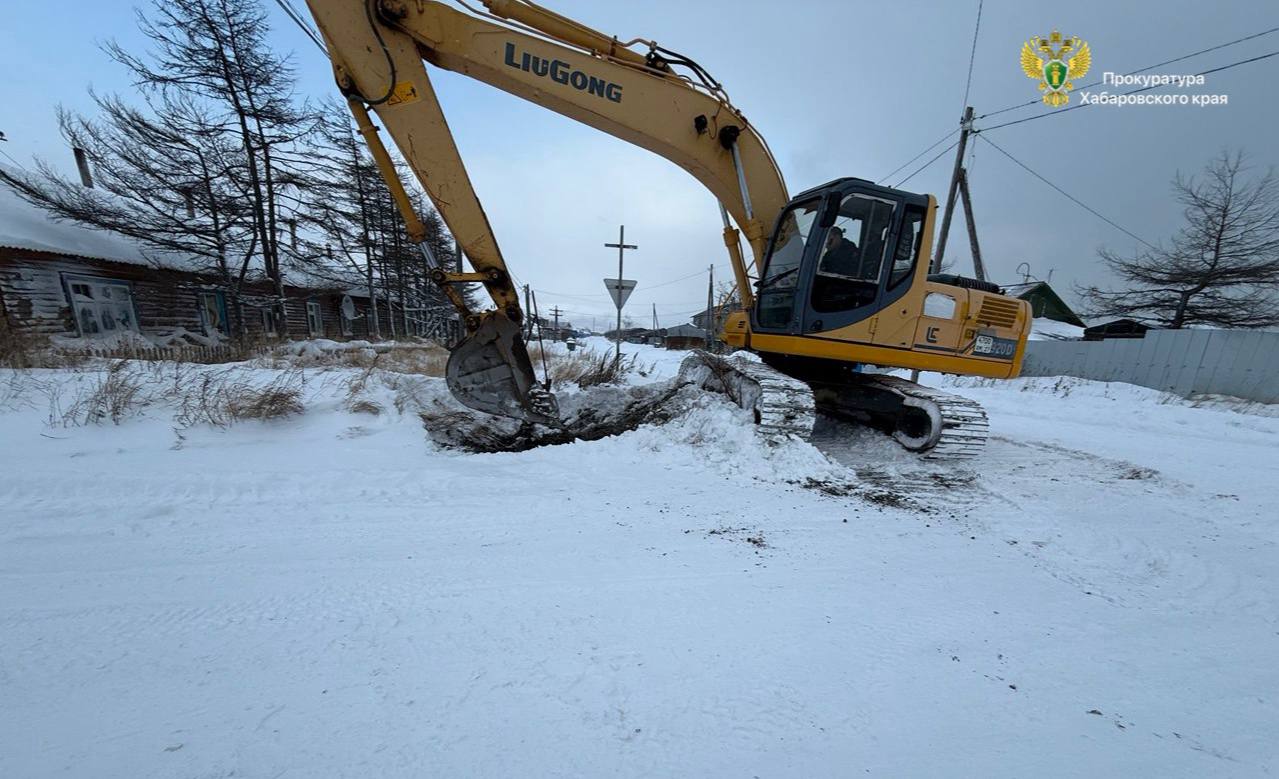 Прокуратура контролирует устранение аварии на теплосетях в Охотске Прокуратура контролирует устранение аварии на теплосетях в Охотске