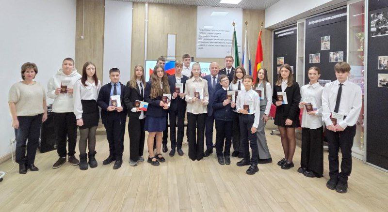 В Хабаровском крае полицейские провели мероприятия, приуроченные к празднованию Дня Конституции В Хабаровском крае полицейские провели мероприятия, приуроченные к празднованию Дня Конституции