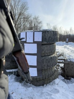 В Хабаровске транспортные полицейские отработали навыки владения огнестрельным оружием