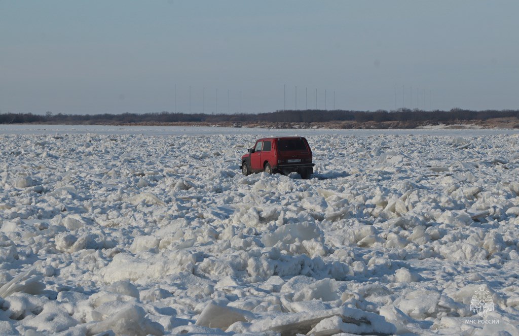 Инспекторы ГИМС предупреждают: формирование льда ещё продолжается Инспекторы ГИМС предупреждают: формирование льда ещё продолжается