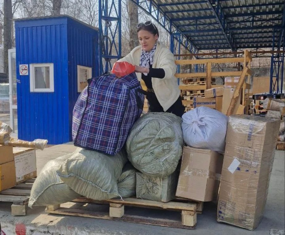 Более 100 тонн гуманитарной помощи получили бойцы СВО от медиков Хабаровского края Более 100 тонн гуманитарной помощи получили бойцы СВО от медиков Хабаровского края