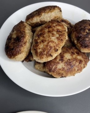 Секрет идеальных котлет: как жареный лук меняет всю игру