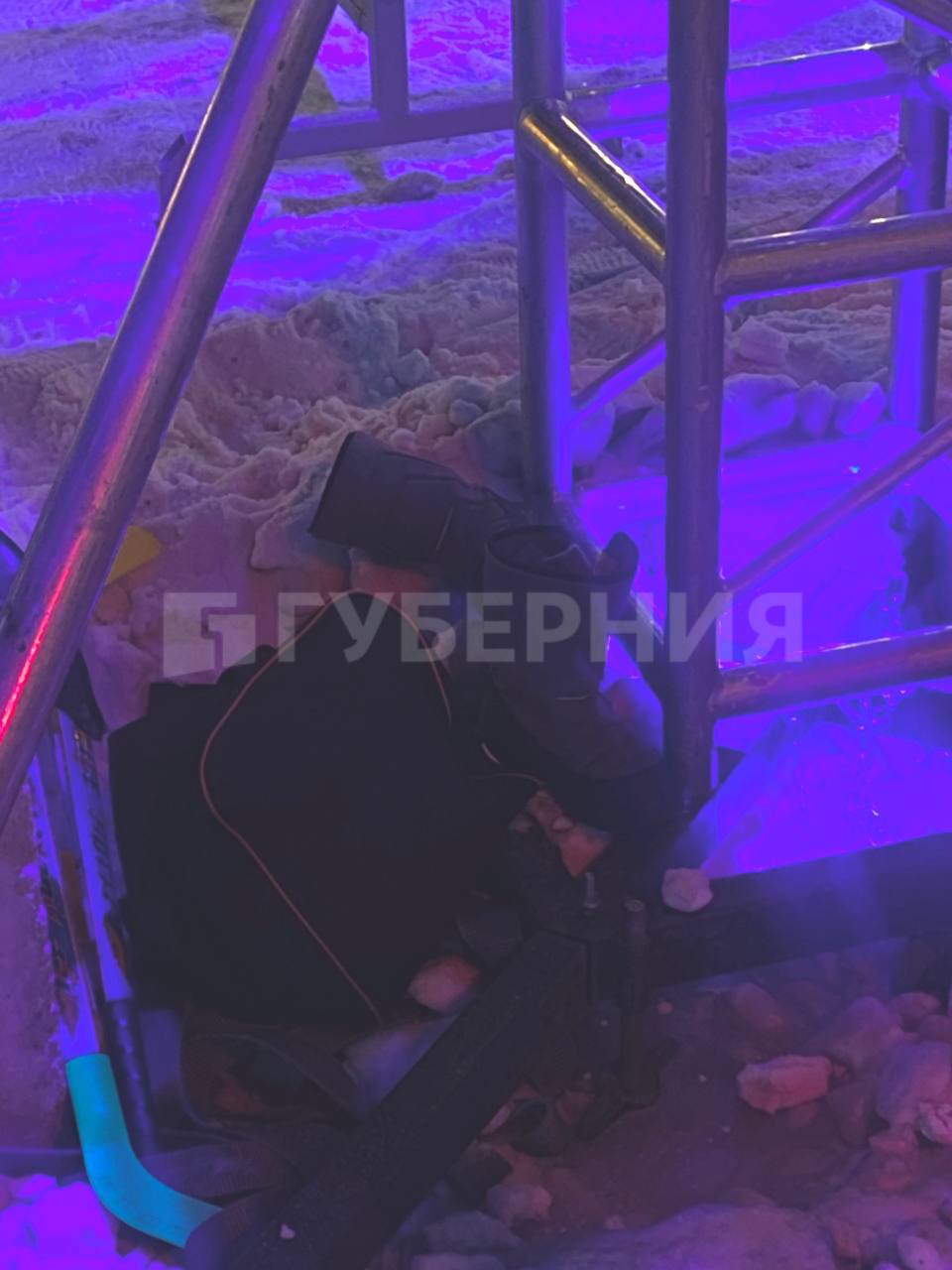 Проблему с доступом в раздевалку у катка решили на площади Ленина Проблему с доступом в раздевалку у катка решили на площади Ленина