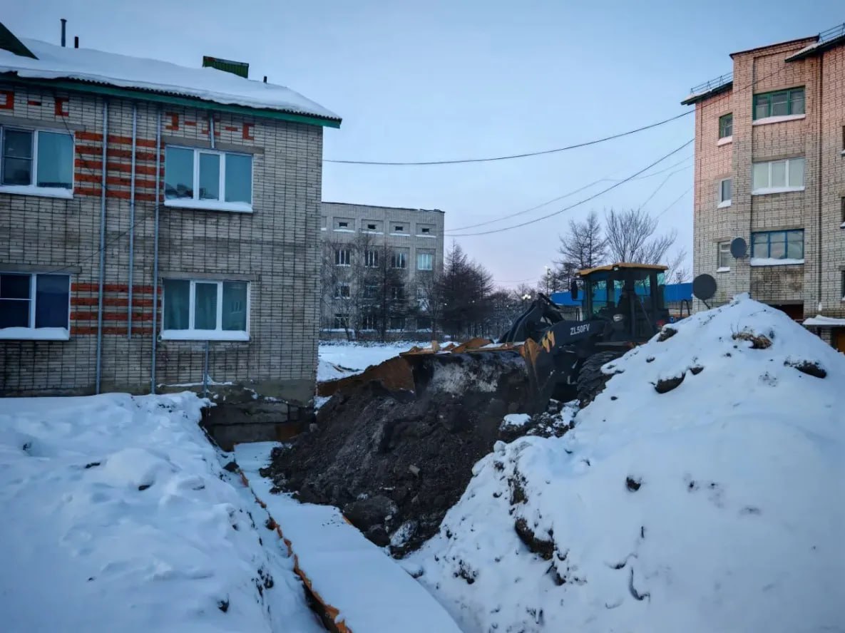 В Охотске продолжают восстанавливать теплоснабжение посёлка