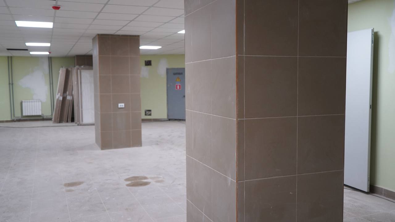 Ход реконструкции стадиона «Авангард» в Комсомольске-на-Амуре проверил партийный десант Ход реконструкции стадиона «Авангард» в Комсомольске-на-Амуре проверил партийный десант