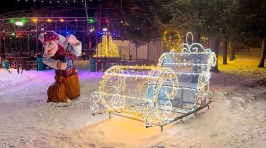 В Хабаровске активно создают новогоднюю атмосферу!
