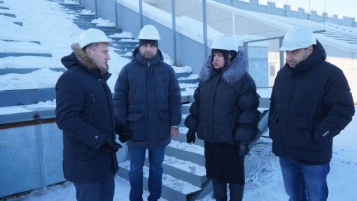 Ход реконструкции стадиона «Авангард» в Комсомольске-на-Амуре проверил партийный десант