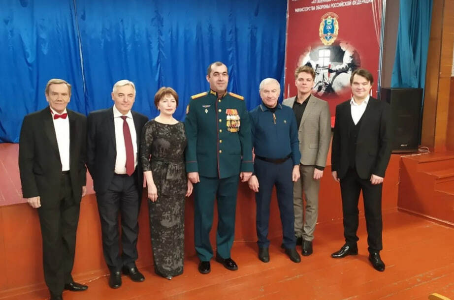 Артисты Хабаровского края поддержали выступлениями воинов-участников спецоперации Артисты Хабаровского края поддержали выступлениями воинов-участников спецоперации