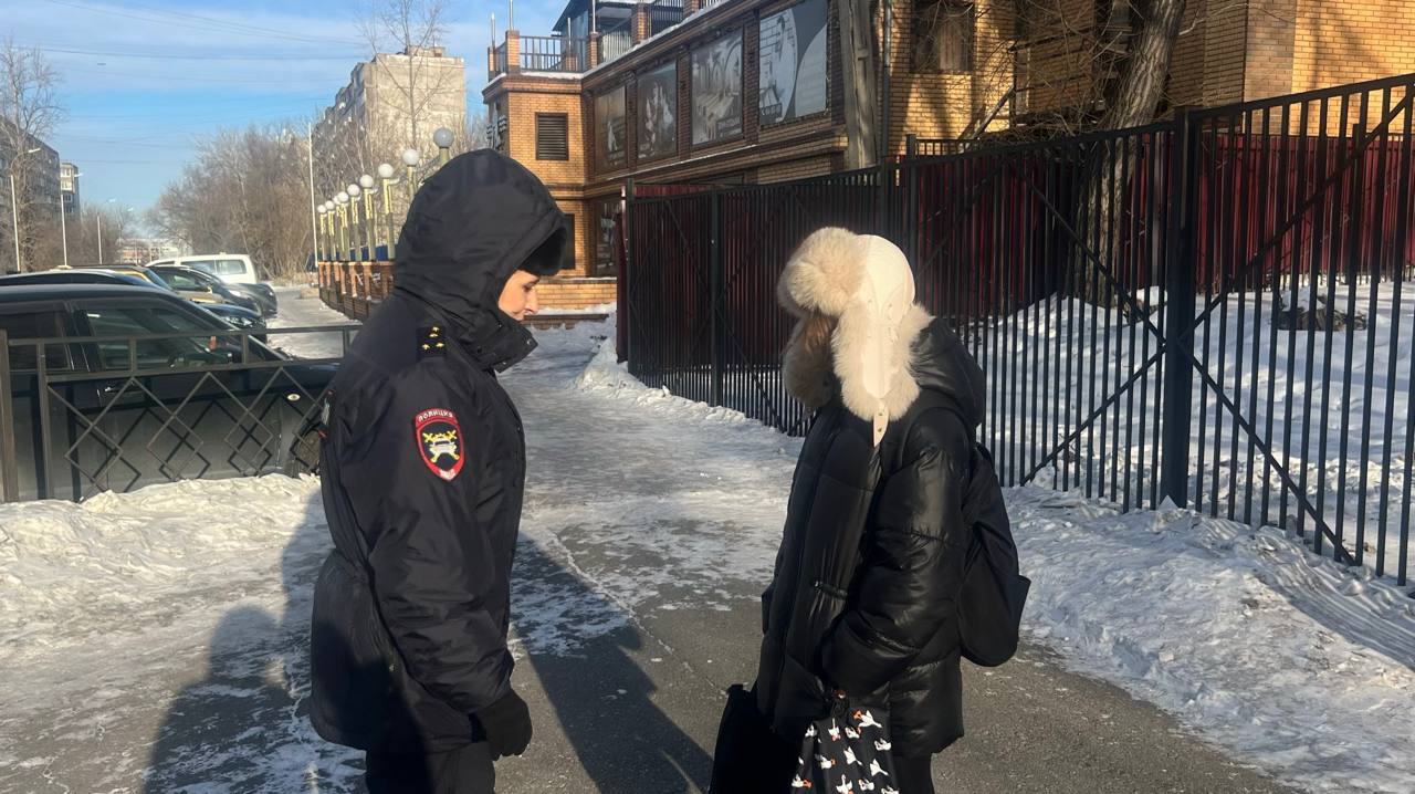 Сотрудники Госавтоинспекции города Хабаровска провели профилактическое мероприятие с пешеходами