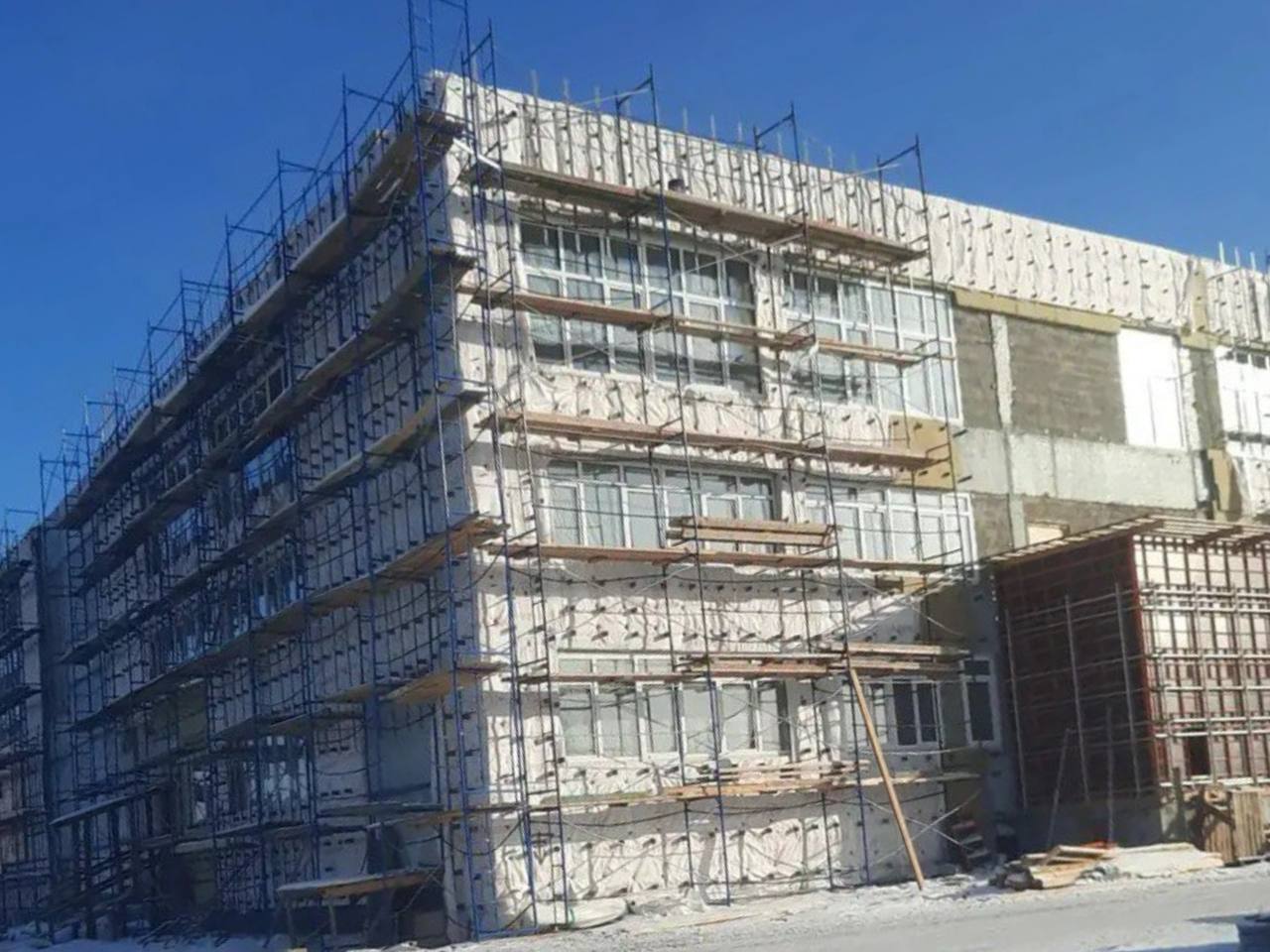 Александр Жорник: В рамках парламентского контроля, в Комсомольске-на-Амуре совместно с заместителем председателя Законодательной Думы Хабаровского края Евгением Николаевичем Антоновым провели инспекцию ряда объектов... Александр Жорник: В рамках парламентского контроля, в Комсомольске-на-Амуре совместно с заместителем председателя Законодательной Думы Хабаровского края Евгением Николаевичем Антоновым провели инспекцию ряда объектов...