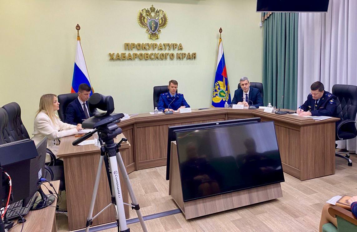 Сегодня под председательством прокурора края Виталия Степанова состоялось заседание межведомственной рабочей группы по противодействию коррупции Сегодня под председательством прокурора края Виталия Степанова состоялось заседание межведомственной рабочей группы по противодействию коррупции