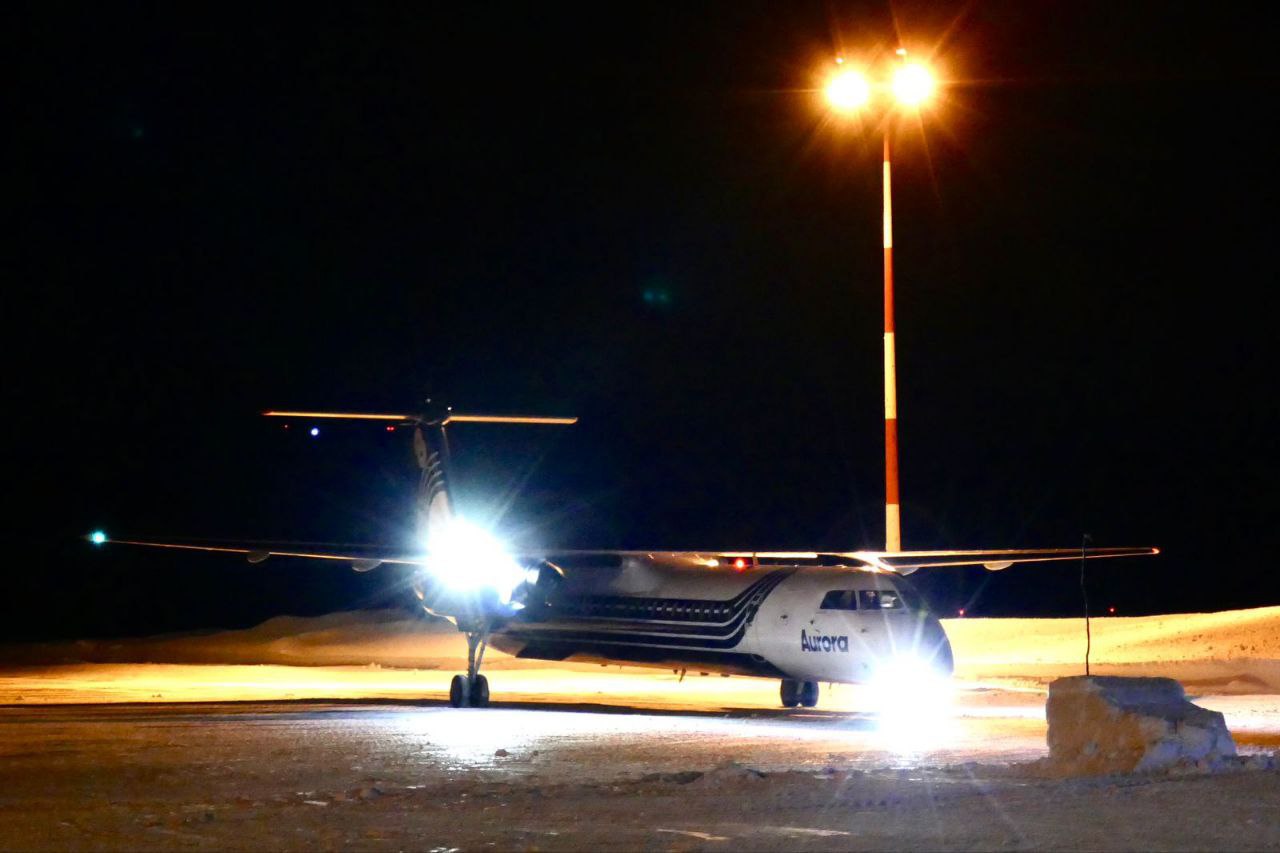 Аэропорт Николаевска очистили от снега Аэропорт Николаевска очистили от снега