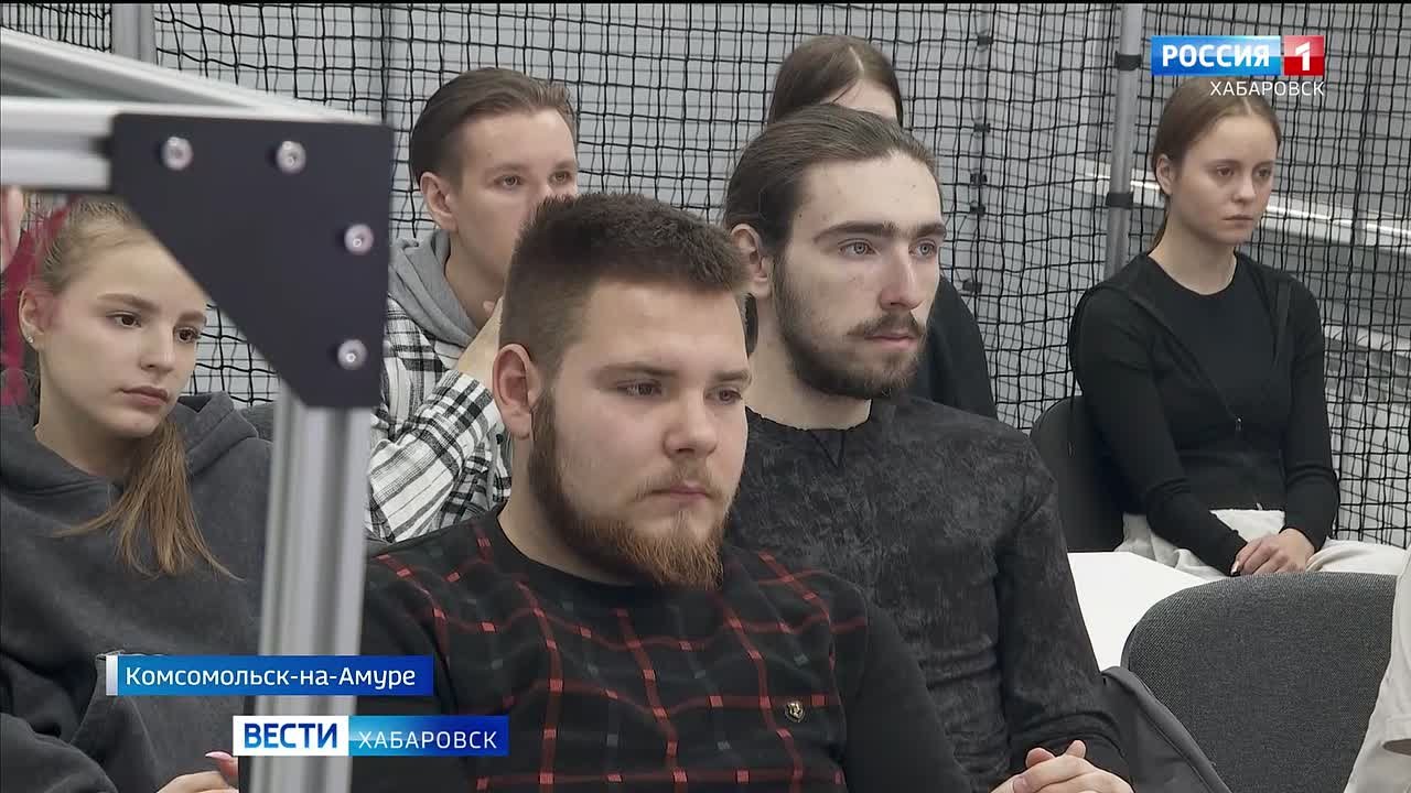 Огневая подготовка, БПЛА и тактическая медицина: будущие педагоги Города юности прошли учебные сборы