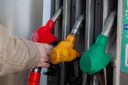 Повышенный спрос на бензин ожидается в новогодние праздники в Хабаровском крае