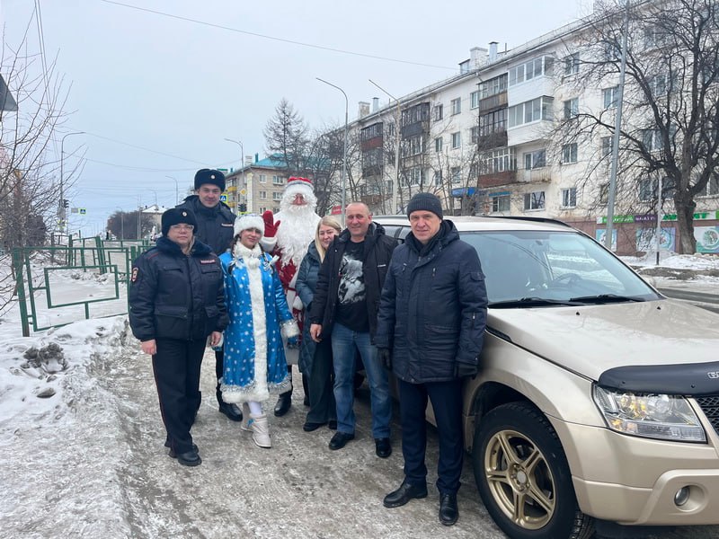 Сотрудники Госавтоинспекции Советско-Гаванского района присоединились ко Всероссийской акции «Полицейский Дед Мороз» Сотрудники Госавтоинспекции Советско-Гаванского района присоединились ко Всероссийской акции «Полицейский Дед Мороз»
