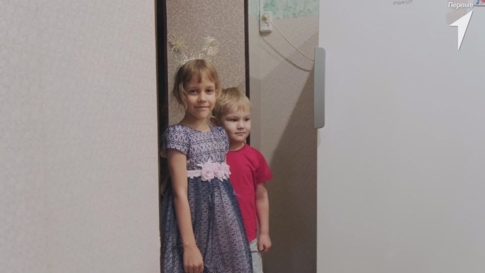 Дед Мороз из Минэкономразвития края исполнил детские мечты с "Елки желаний"