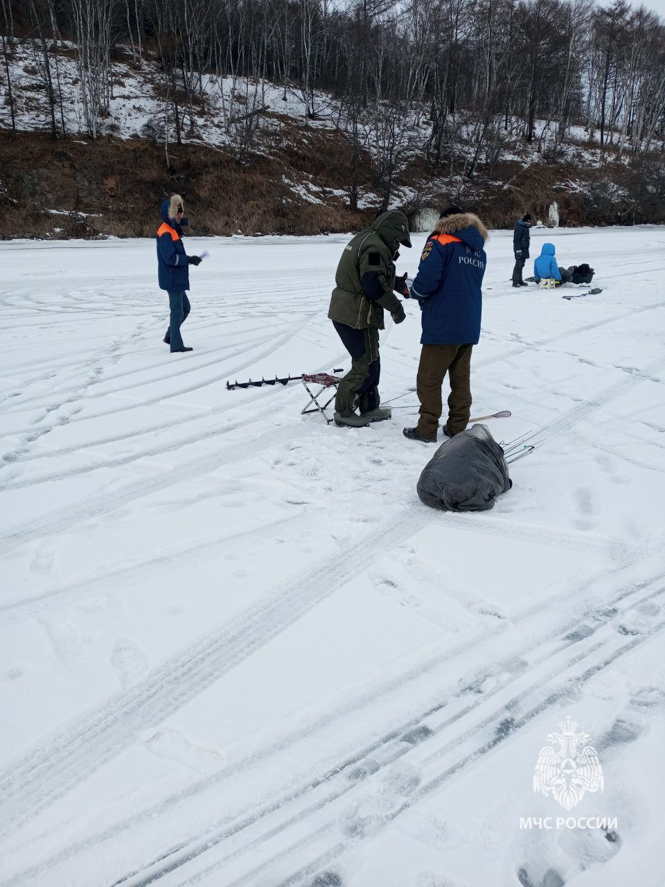 Инспекторы ГИМС МЧС России напоминают, что самая безопасная рыбалка с берега Инспекторы ГИМС МЧС России напоминают, что самая безопасная рыбалка с берега