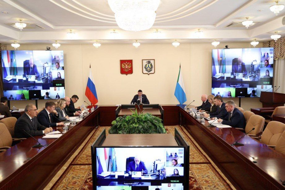Работу учреждений социальной сферы, ТЭК, транспорта и ЖКХ в новогодние праздники обсудили на заседании правительства Хабаровского края