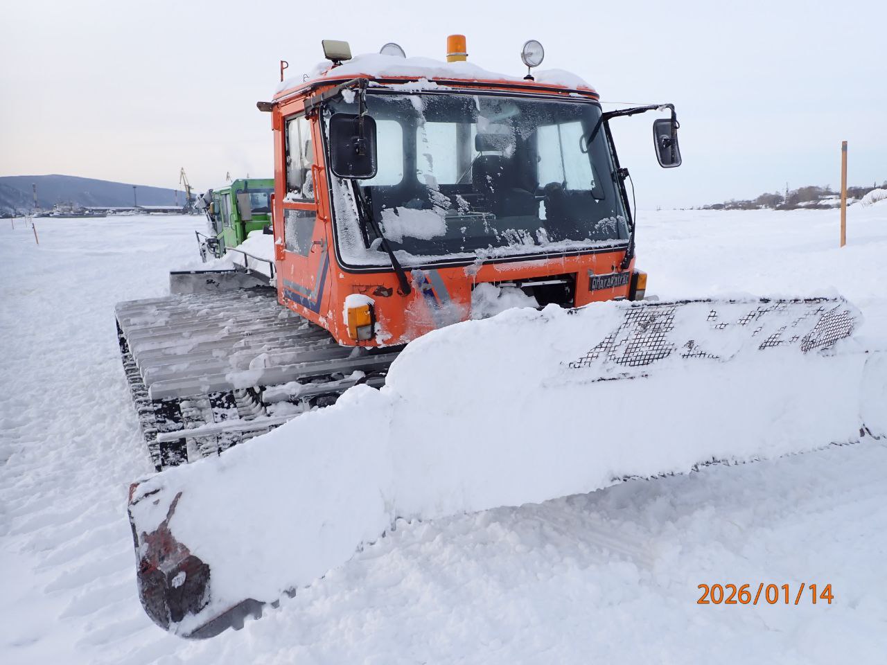 По информации ООО "Николаевская ледовая переправа", с 14 января 2026 г. до 12 тонн поднята грузоподъемность ледовой переправы через реку Амур по маршруту Николаевск-на-Амуре - с. Подгорное По информации ООО "Николаевская ледовая переправа", с 14 января 2026 г. до 12 тонн поднята грузоподъемность ледовой переправы через реку Амур по маршруту Николаевск-на-Амуре - с. Подгорное